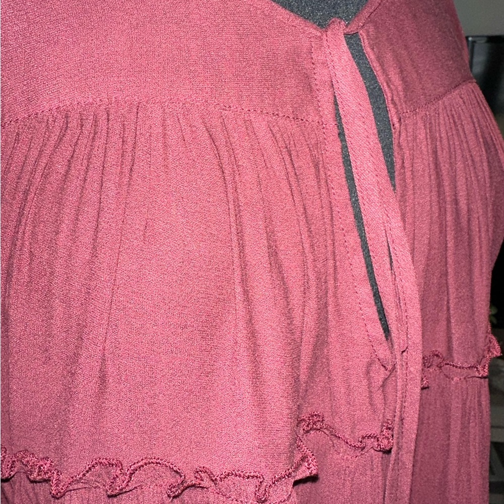 Free People Tiered Flowy Peasant Style Burgundy top size XS - Picture 3 of 13